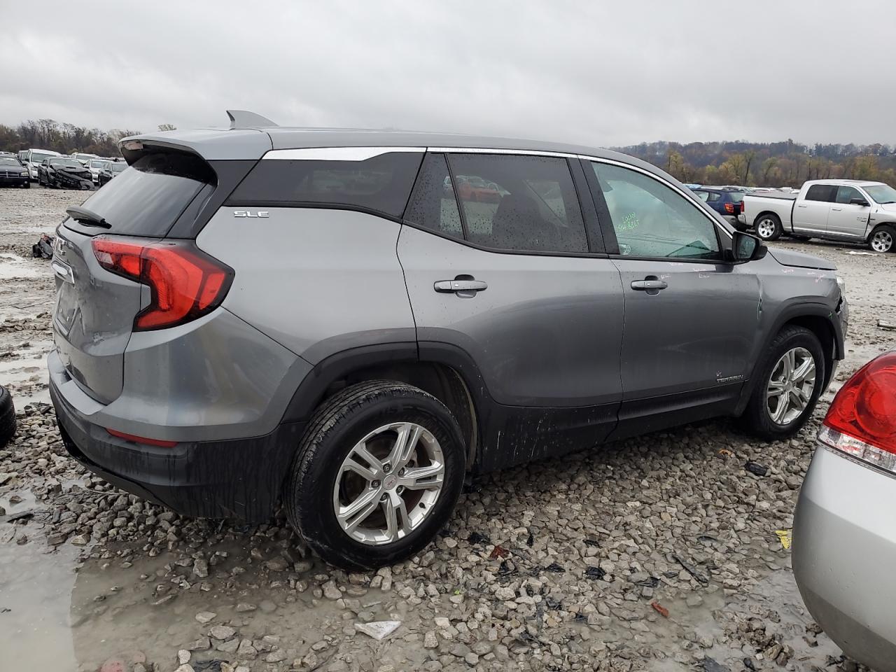 2018 GMC Terrain - Image 3