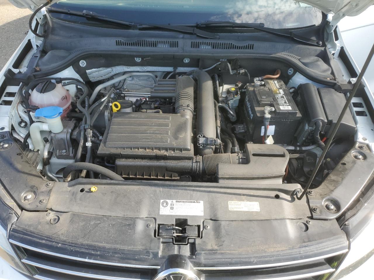 2017 Volkswagen Jetta - Image 12