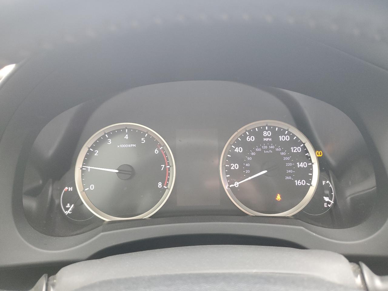 2016 Lexus IS - Image 9