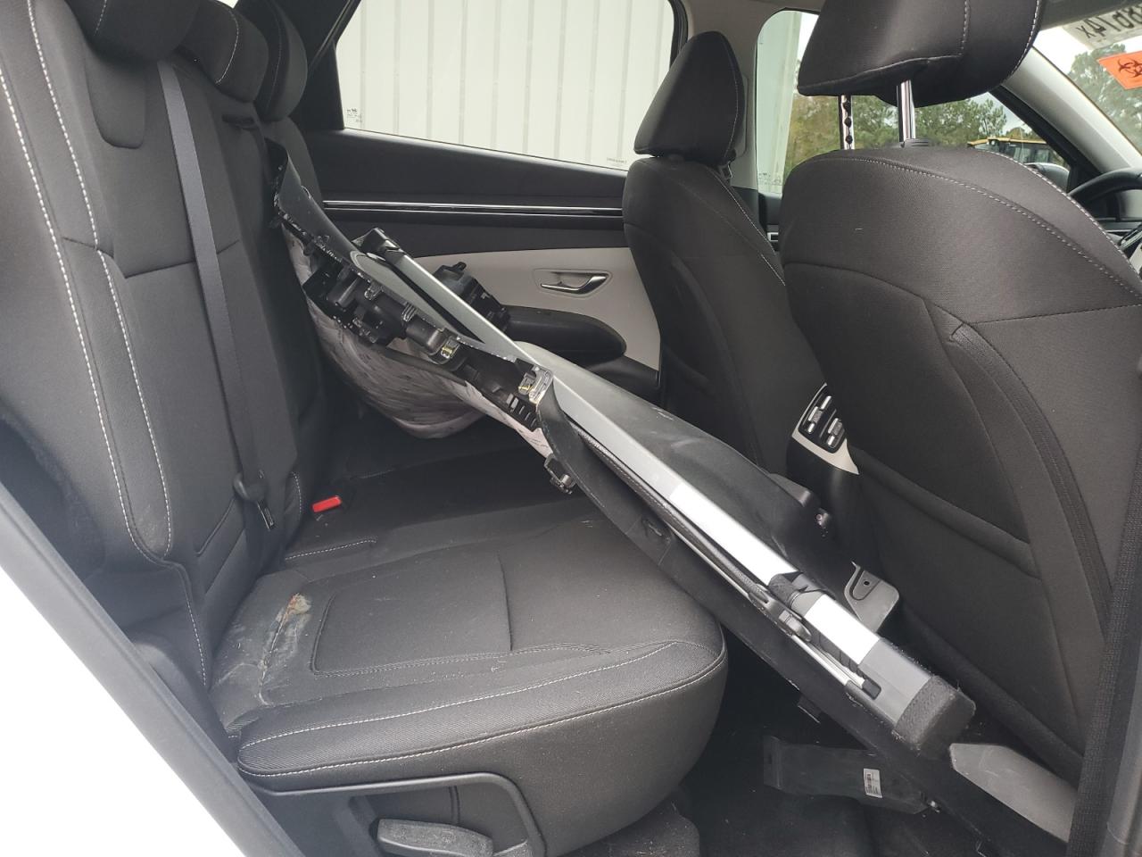 2022 Hyundai Tucson - Image 10