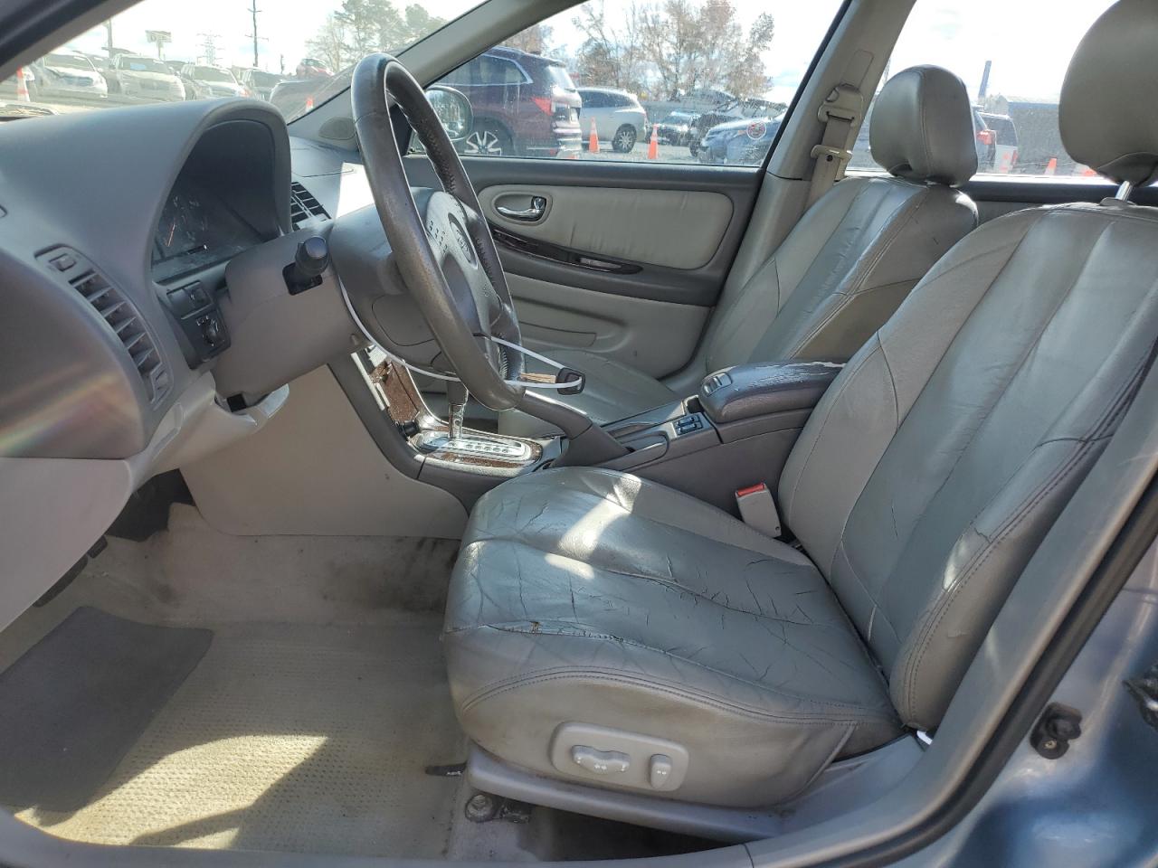2000 Nissan Maxima - Image 7