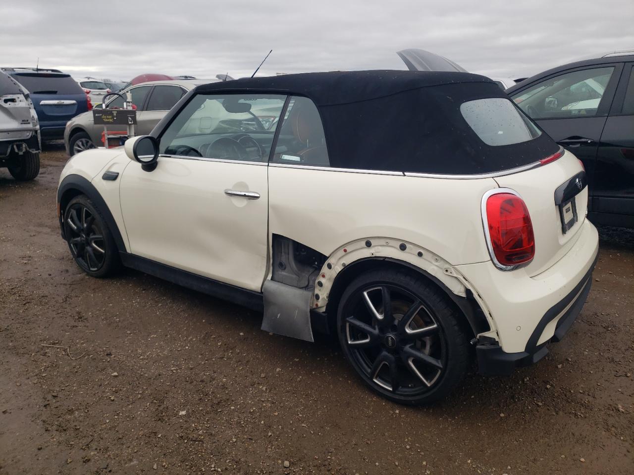 2022 MINI Cooper - Image 2