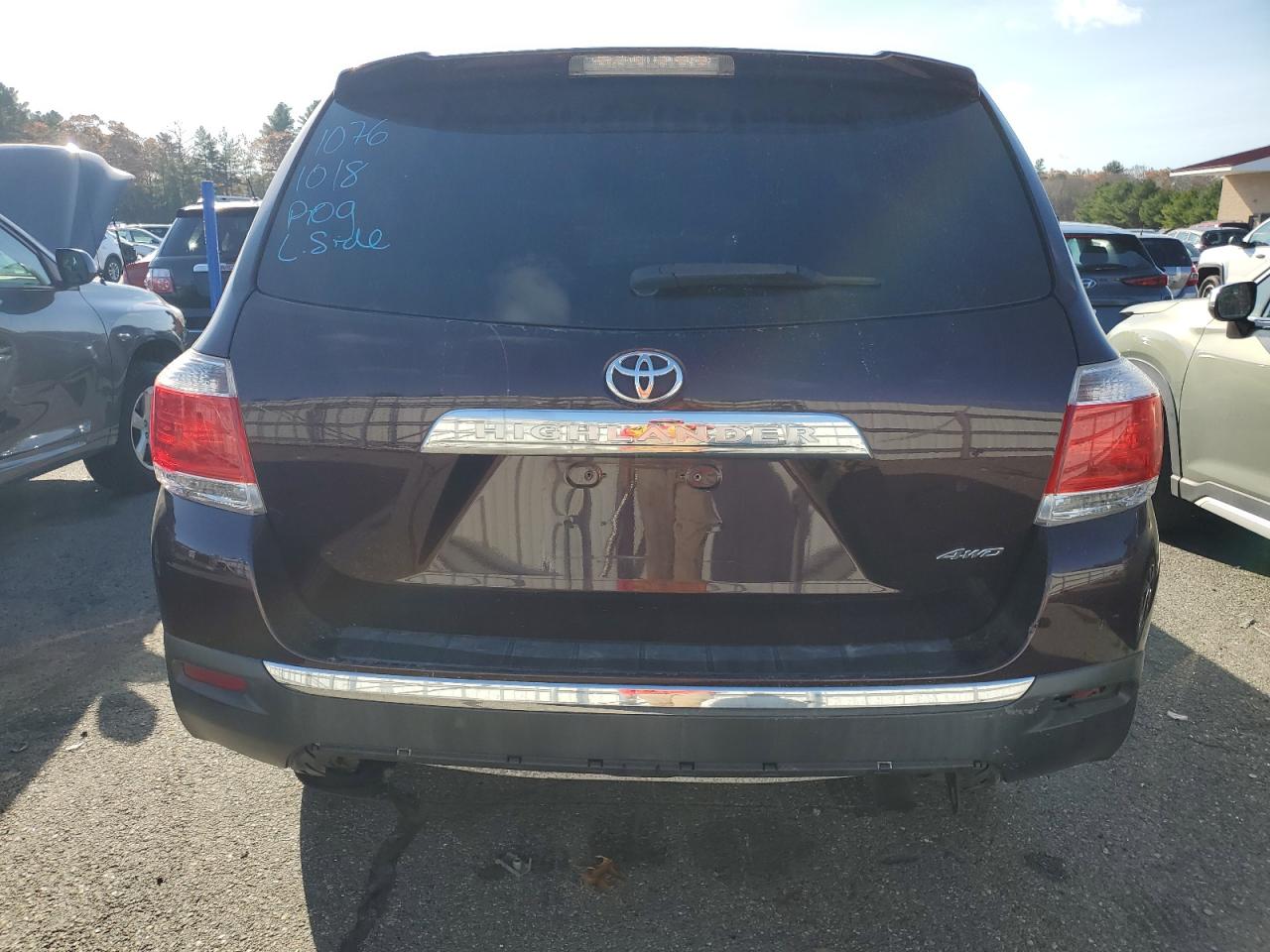 2013 Toyota Highlander Base VIN: 5TDBK3EHXDS278653 Lot: 78915644