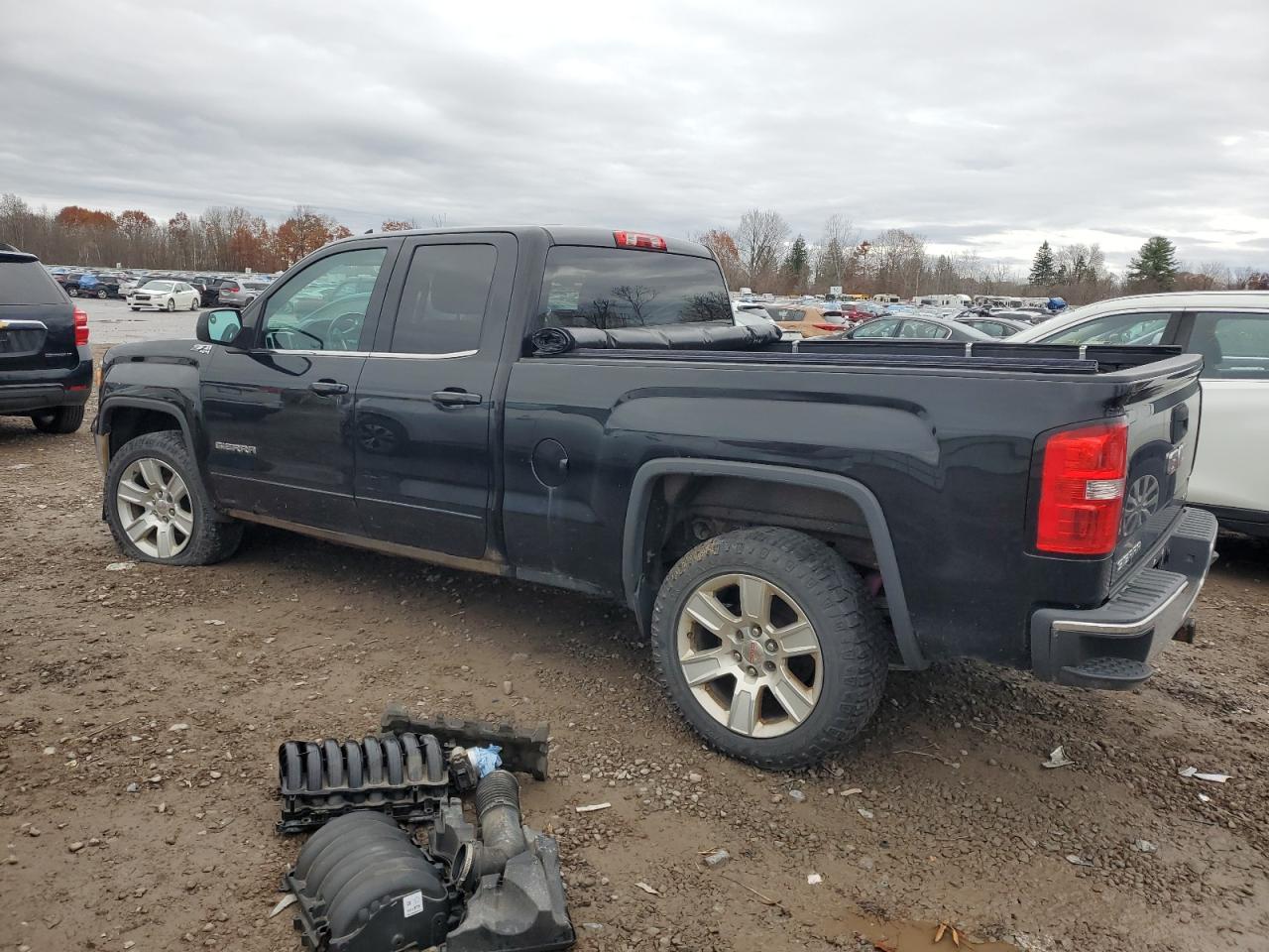 2014 GMC Sierra - Image 2