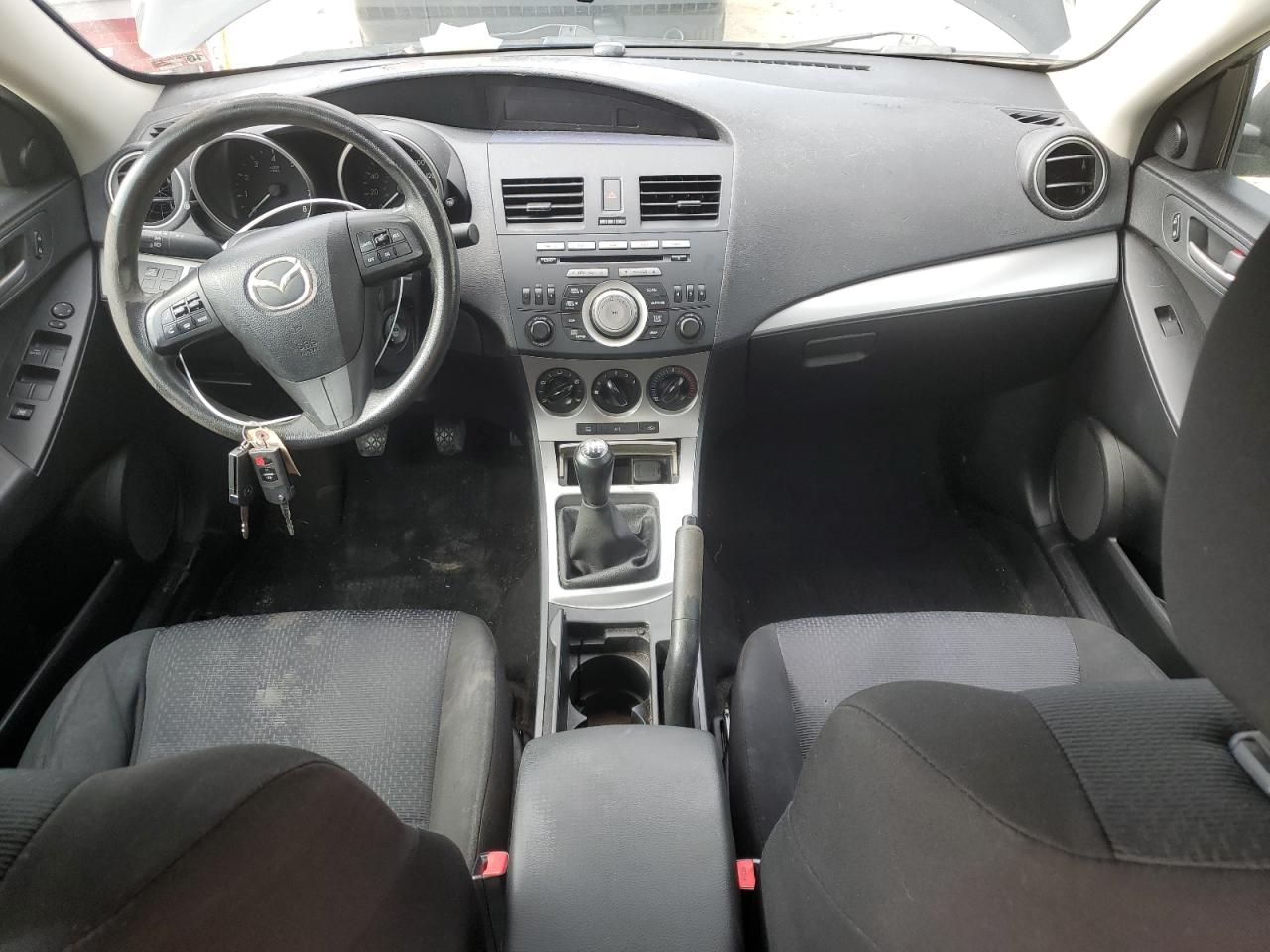 2010 Mazda 3 - Image 8