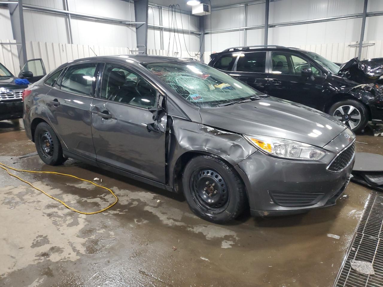 2017 Ford Focus - Image 4
