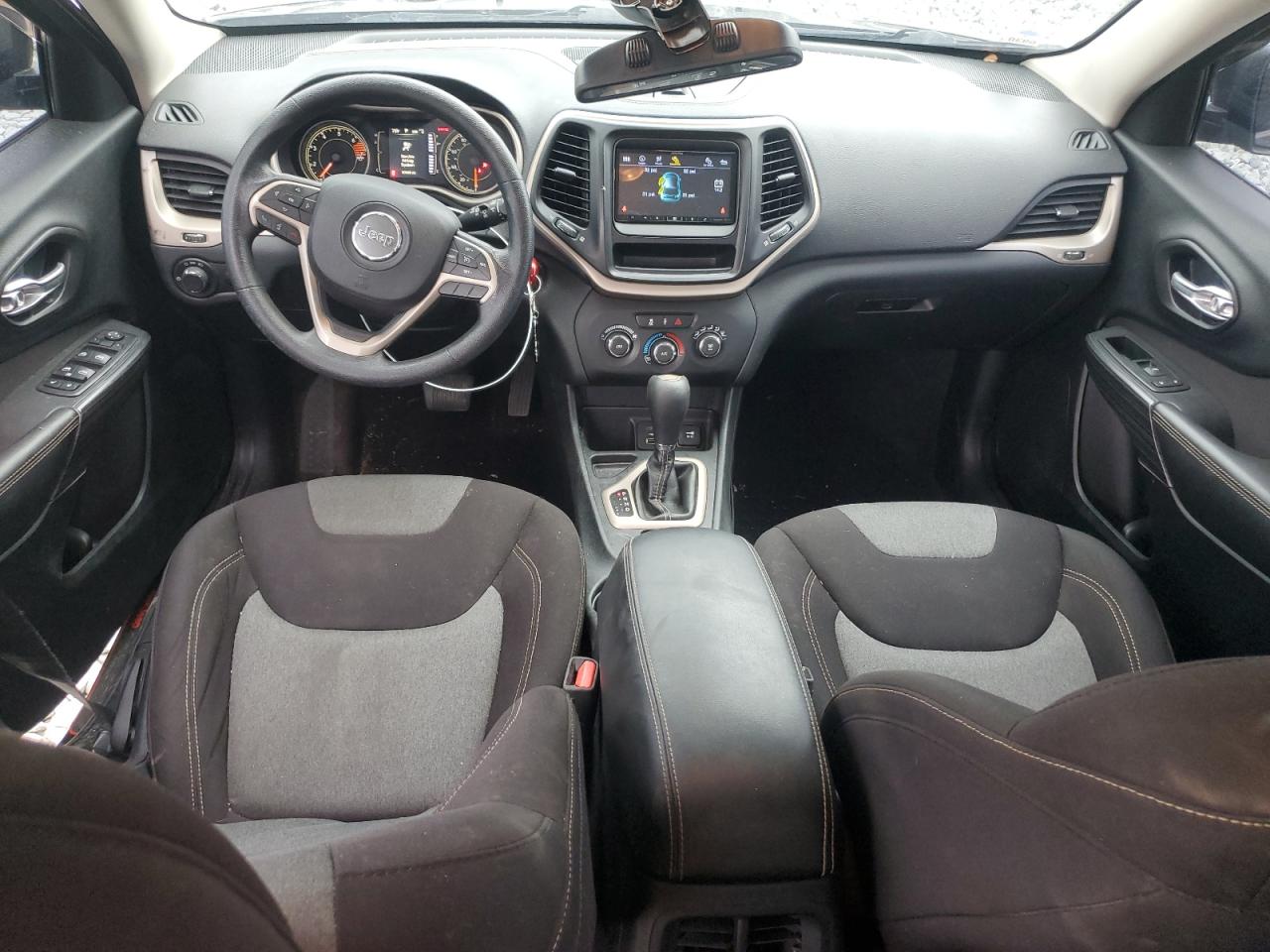 2016 Jeep Grand Cherokee - Image 8
