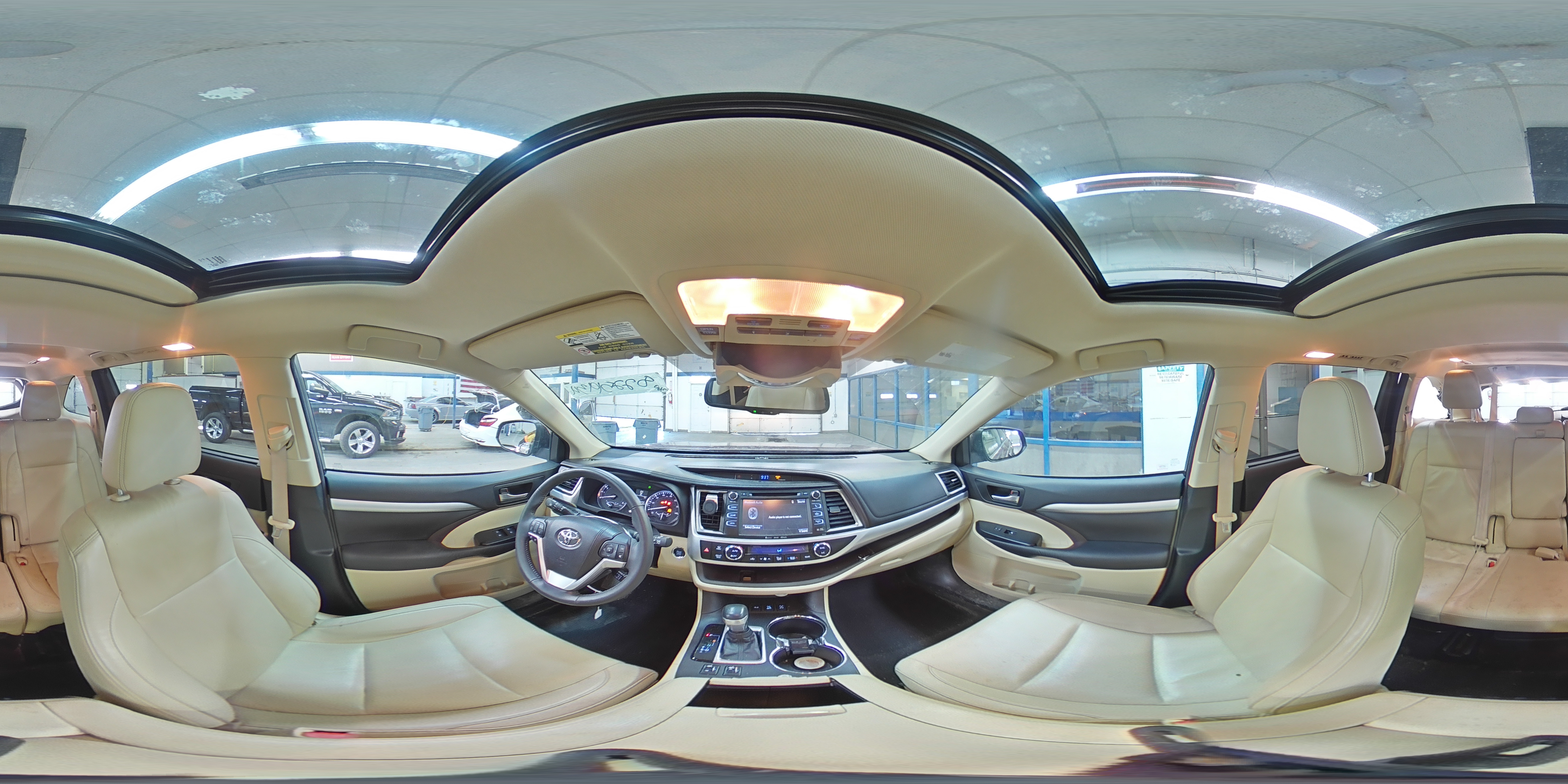 2016 Toyota Highlander - Image 14