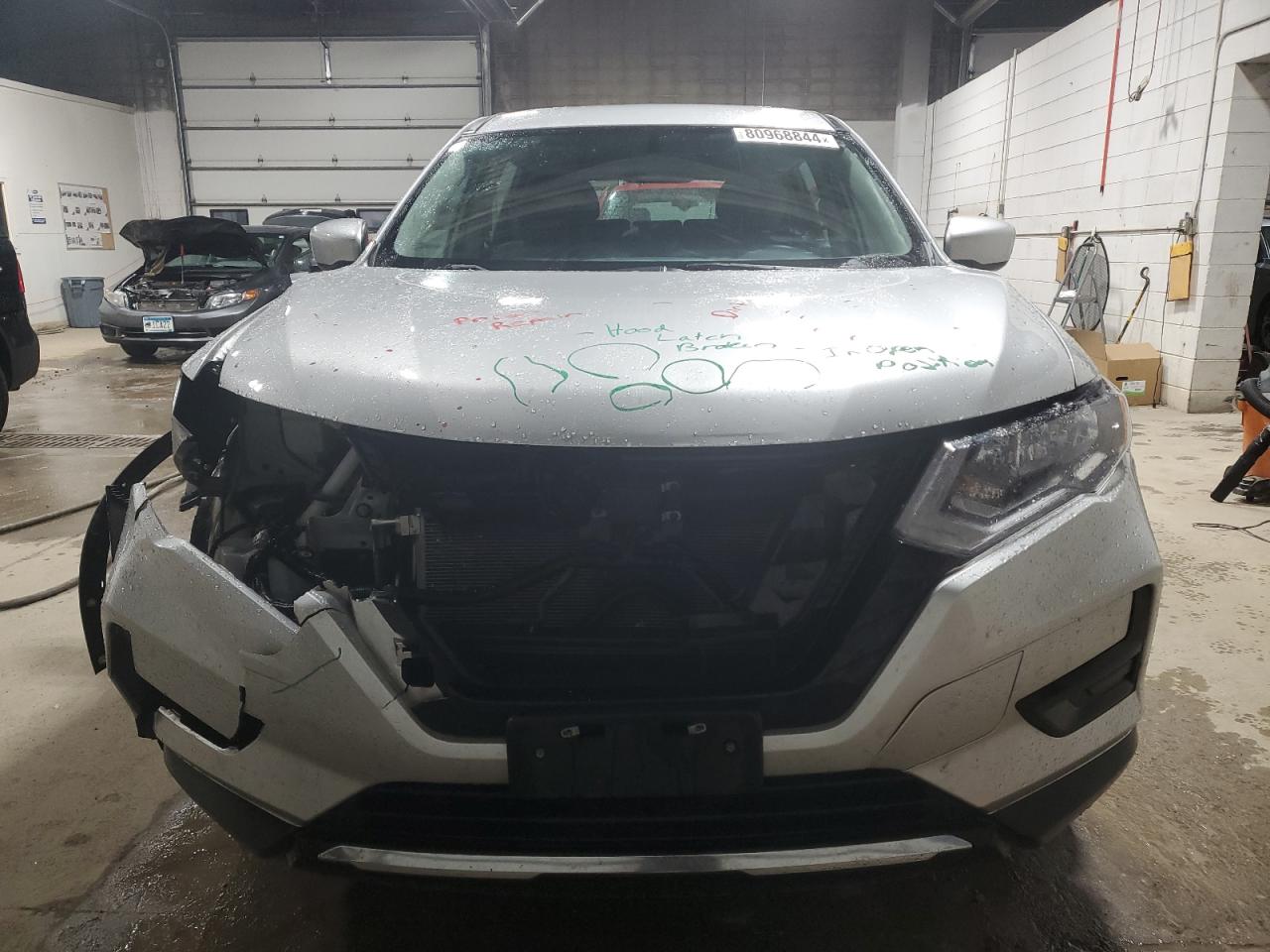 2018 Nissan Rogue - Image 5