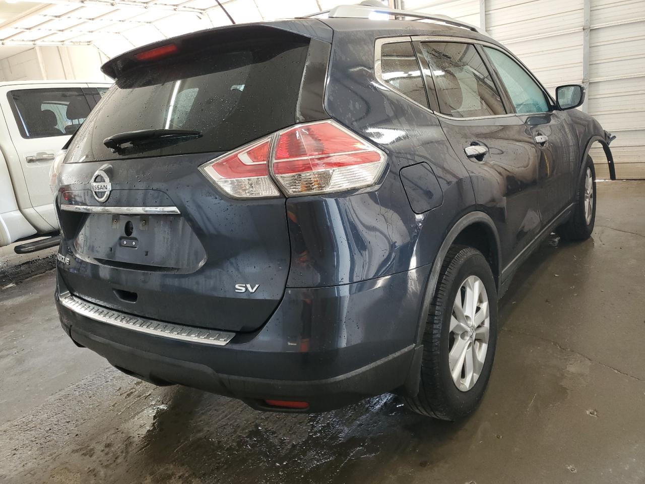 2016 Nissan Rogue - Image 3