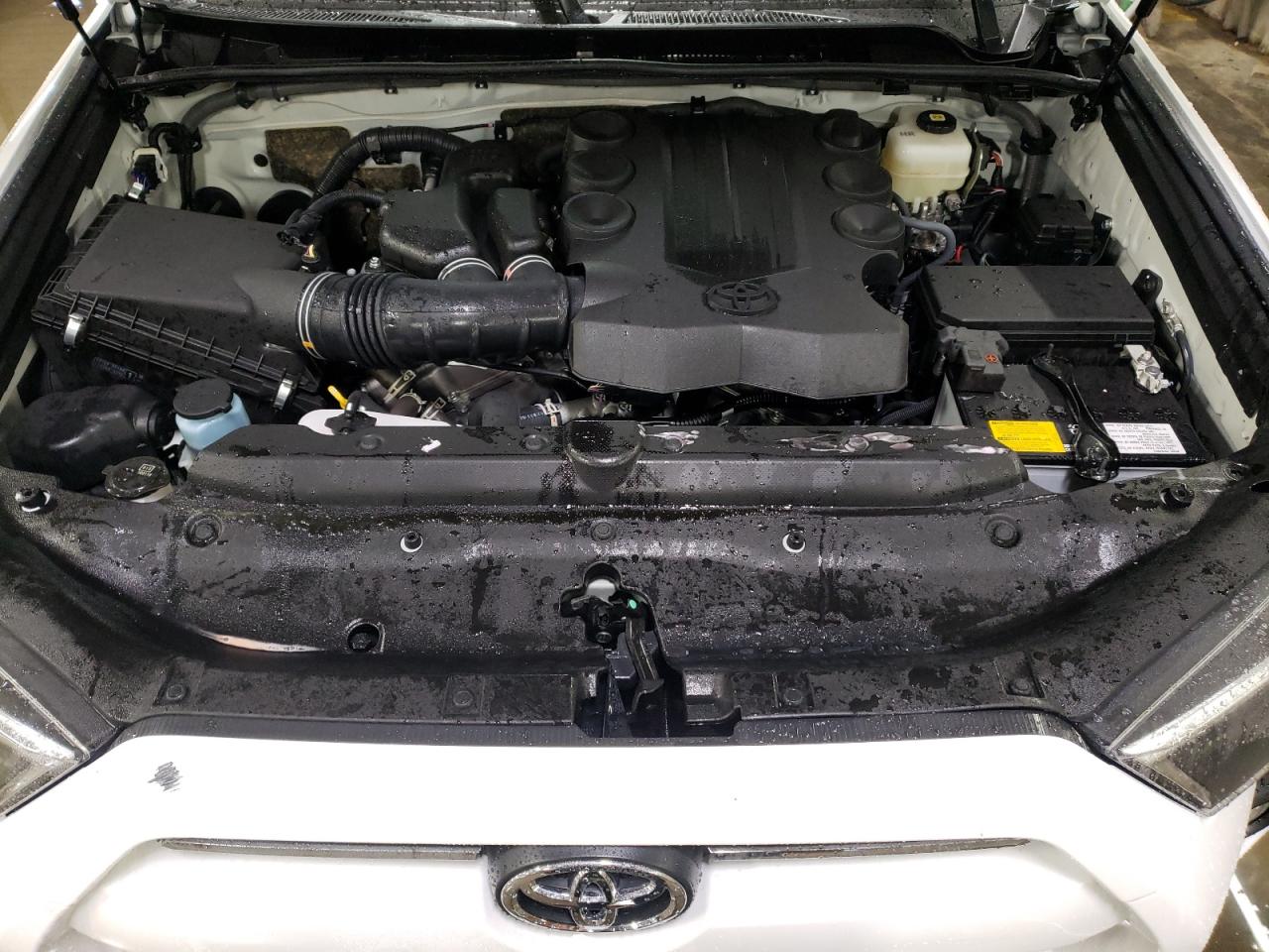 2022 Toyota 4Runner Sr5 Premium VIN: JTERU5JR1N6081693 Lot: 82178084