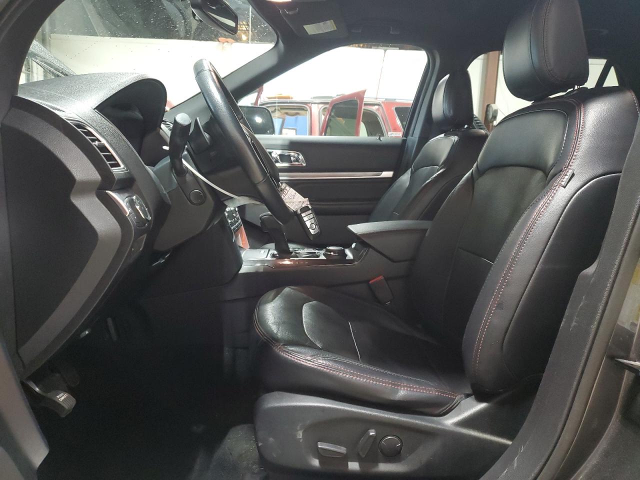 2019 Ford Explorer - Image 7