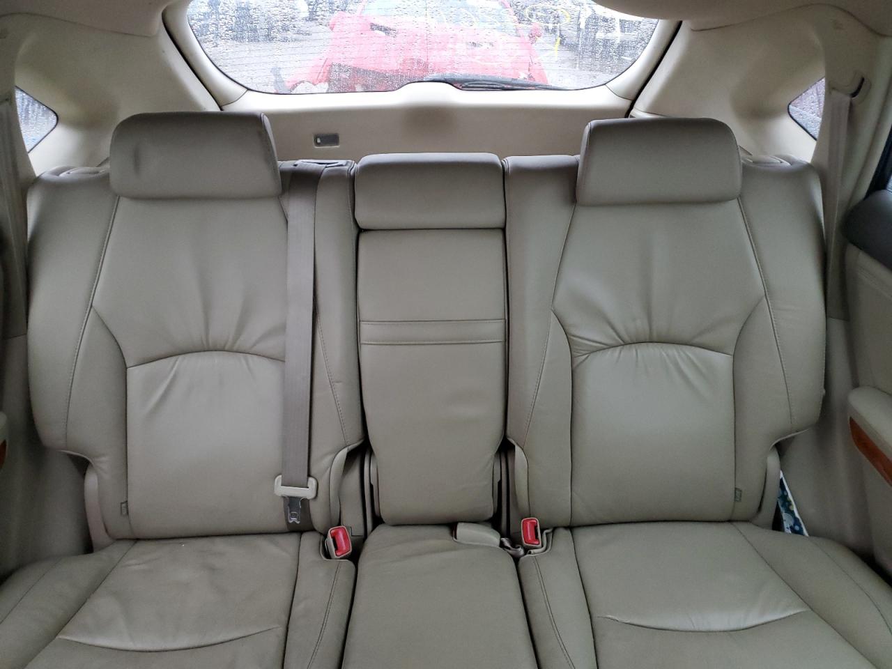 2004 Lexus RX - Image 10