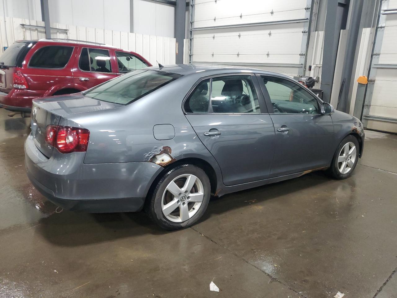 2009 Volkswagen Jetta - Image 3