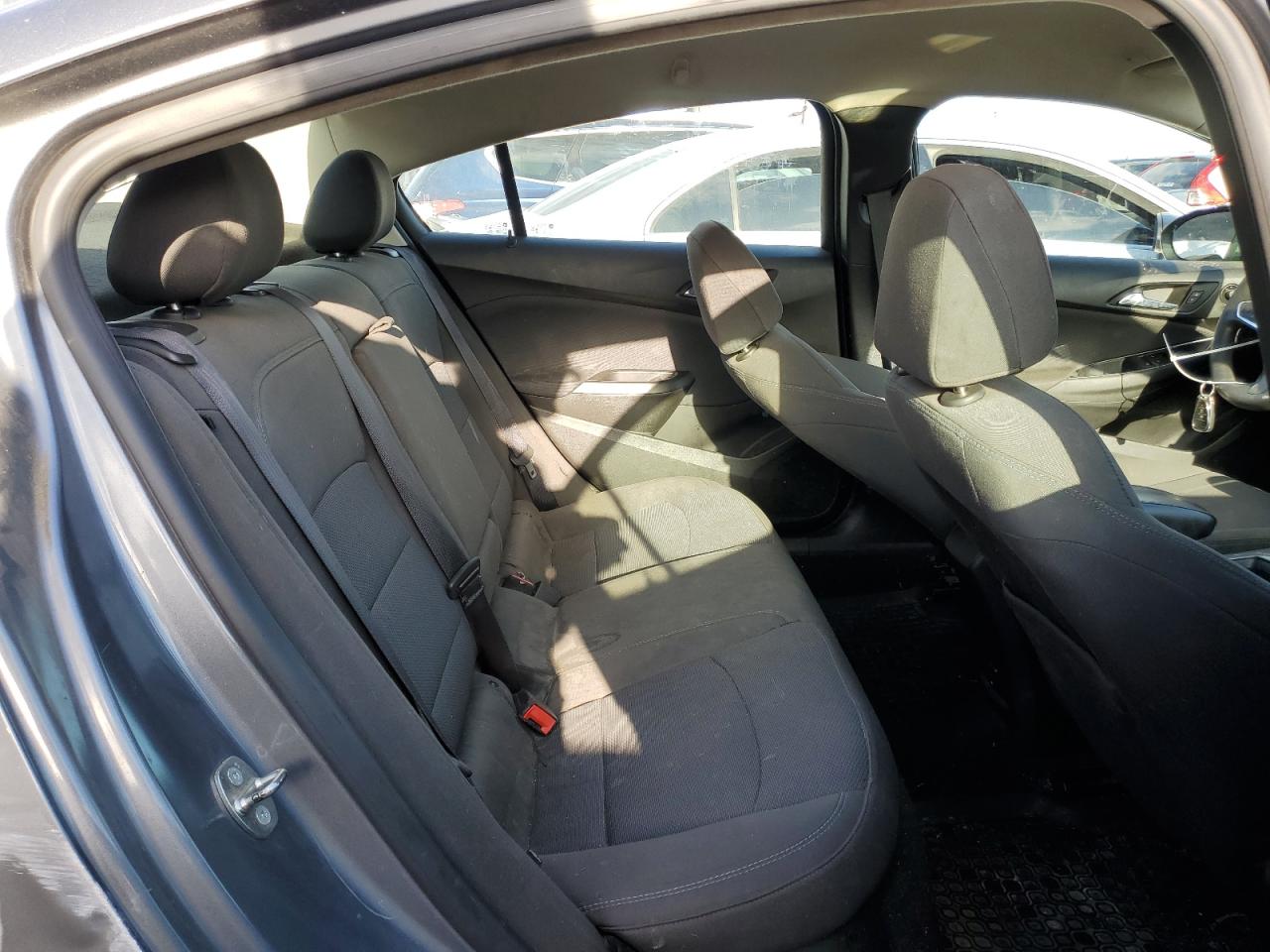 2018 Chevrolet Cruze - Image 10
