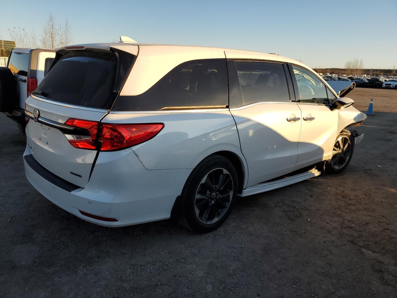 2022 Honda Odyssey - Image 3