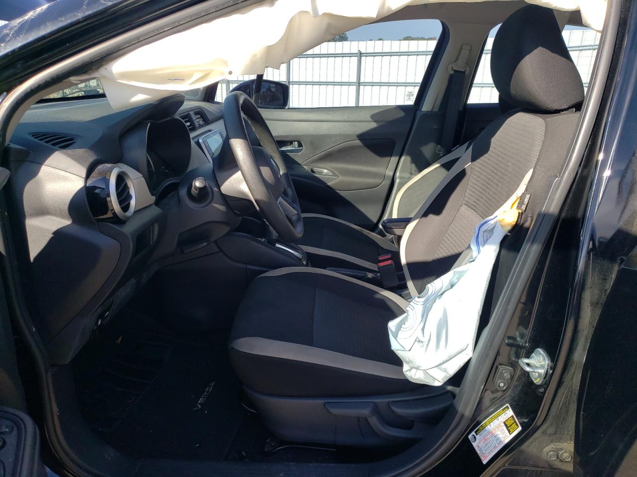 2021 Nissan Versa - Image 7