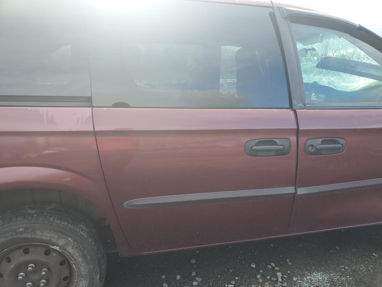 2002 Dodge Caravan - Image 11