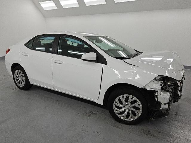  TOYOTA COROLLA 2018 Белы