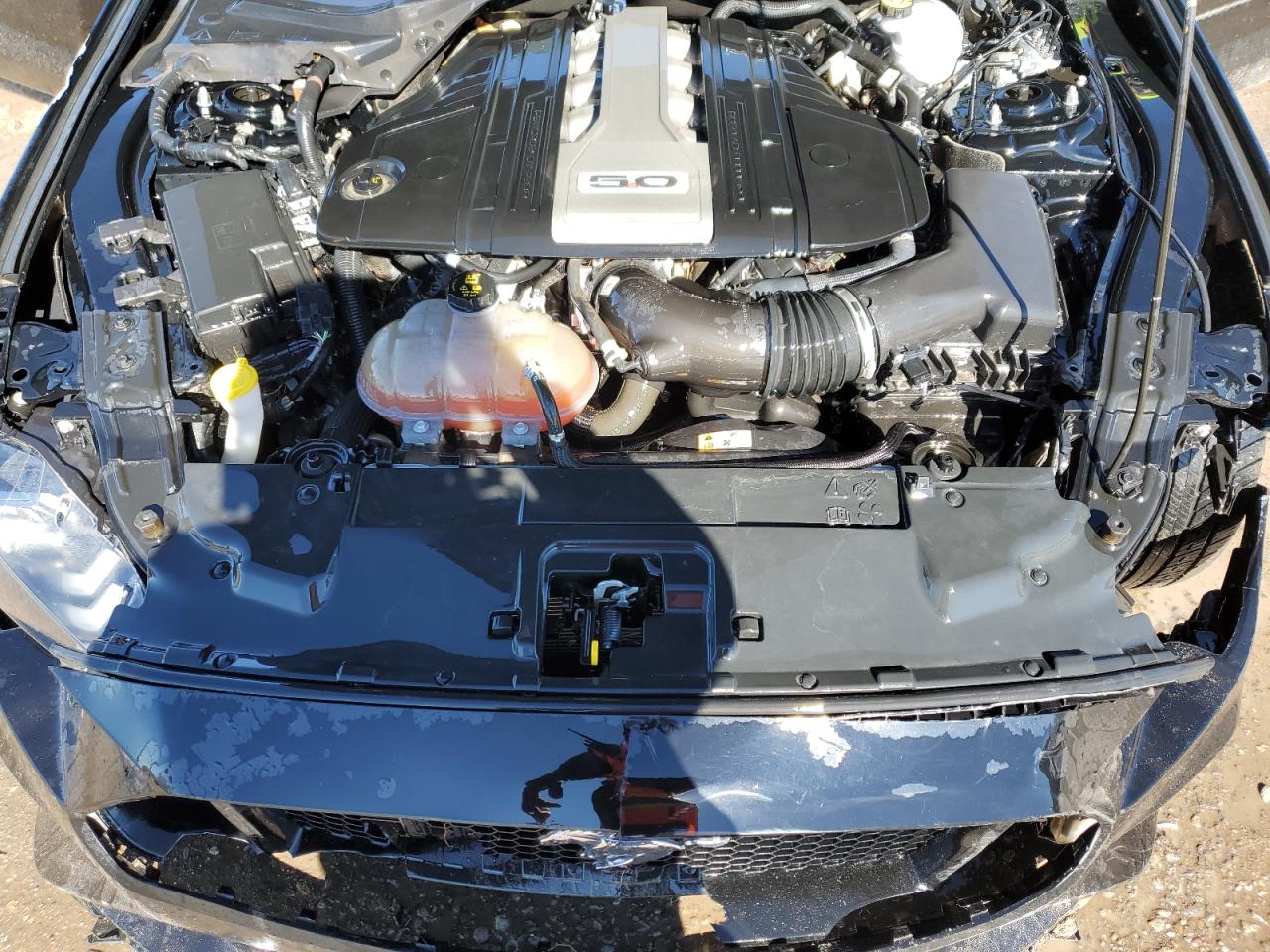 2018 Ford Mustang - Image 11
