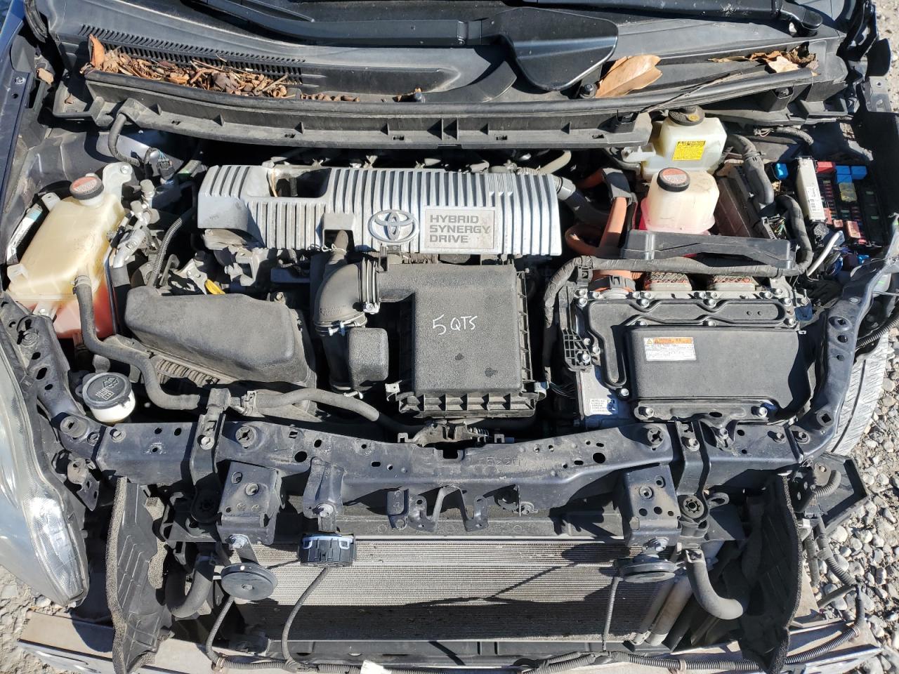 2015 Toyota Prius - Image 13