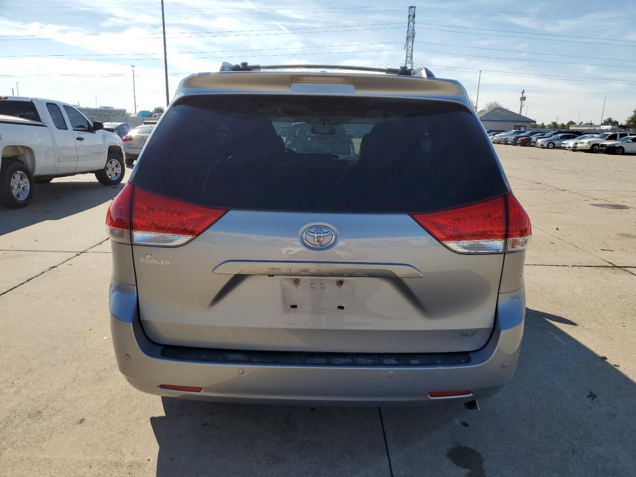 2014 Toyota Sienna Xle VIN: 5TDYK3DC5ES447799 Lot: 79046764