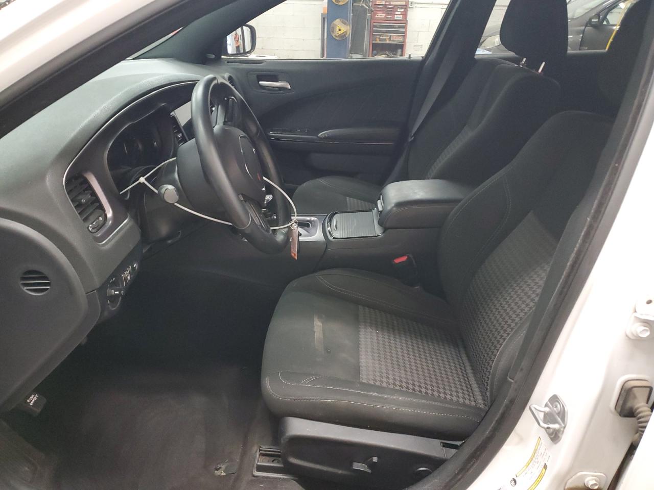 2018 Dodge Charger - Image 7