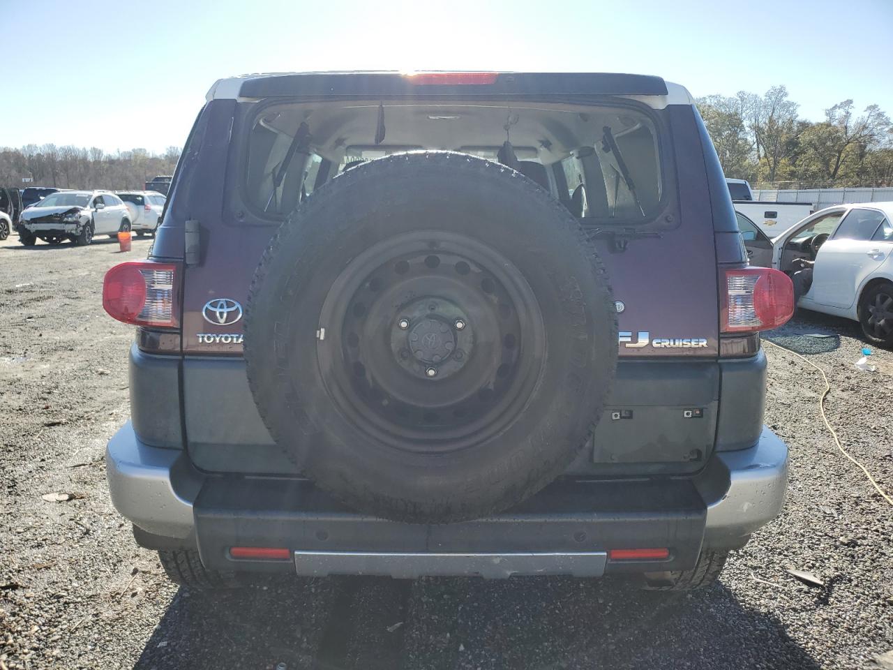 2007 Toyota Fj Cruiser VIN: JTEZU11F270006733 Lot: 81629044