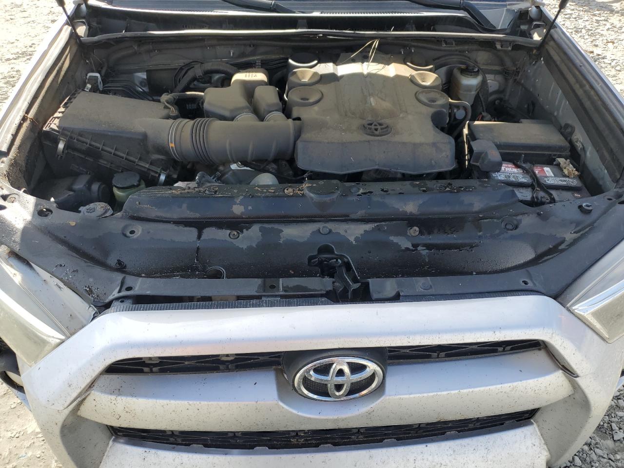 VIN JTEZU5JR9J5186658 2018 TOYOTA 4RUNNER no.12