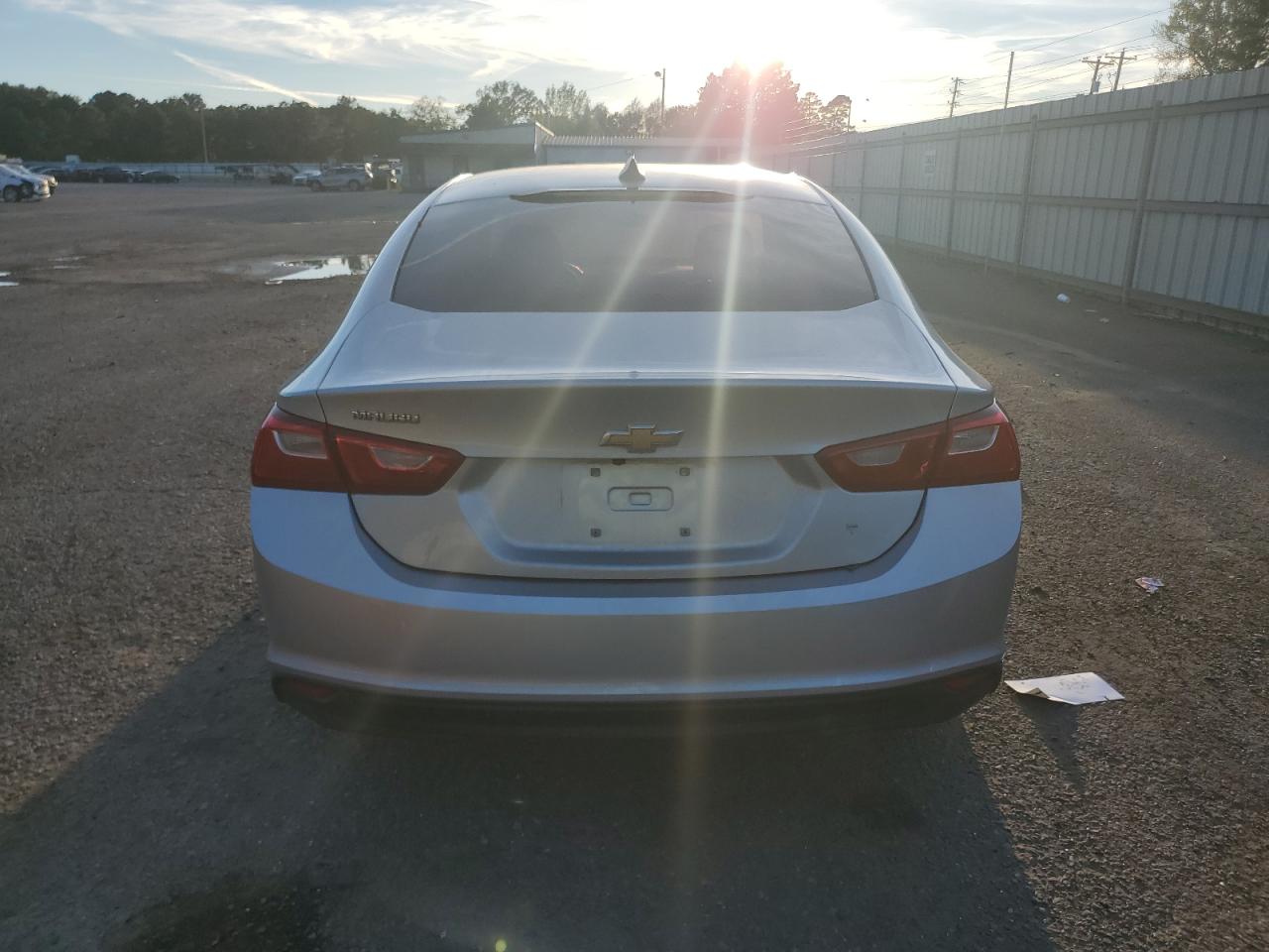 2017 Chevrolet Malibu - Image 6