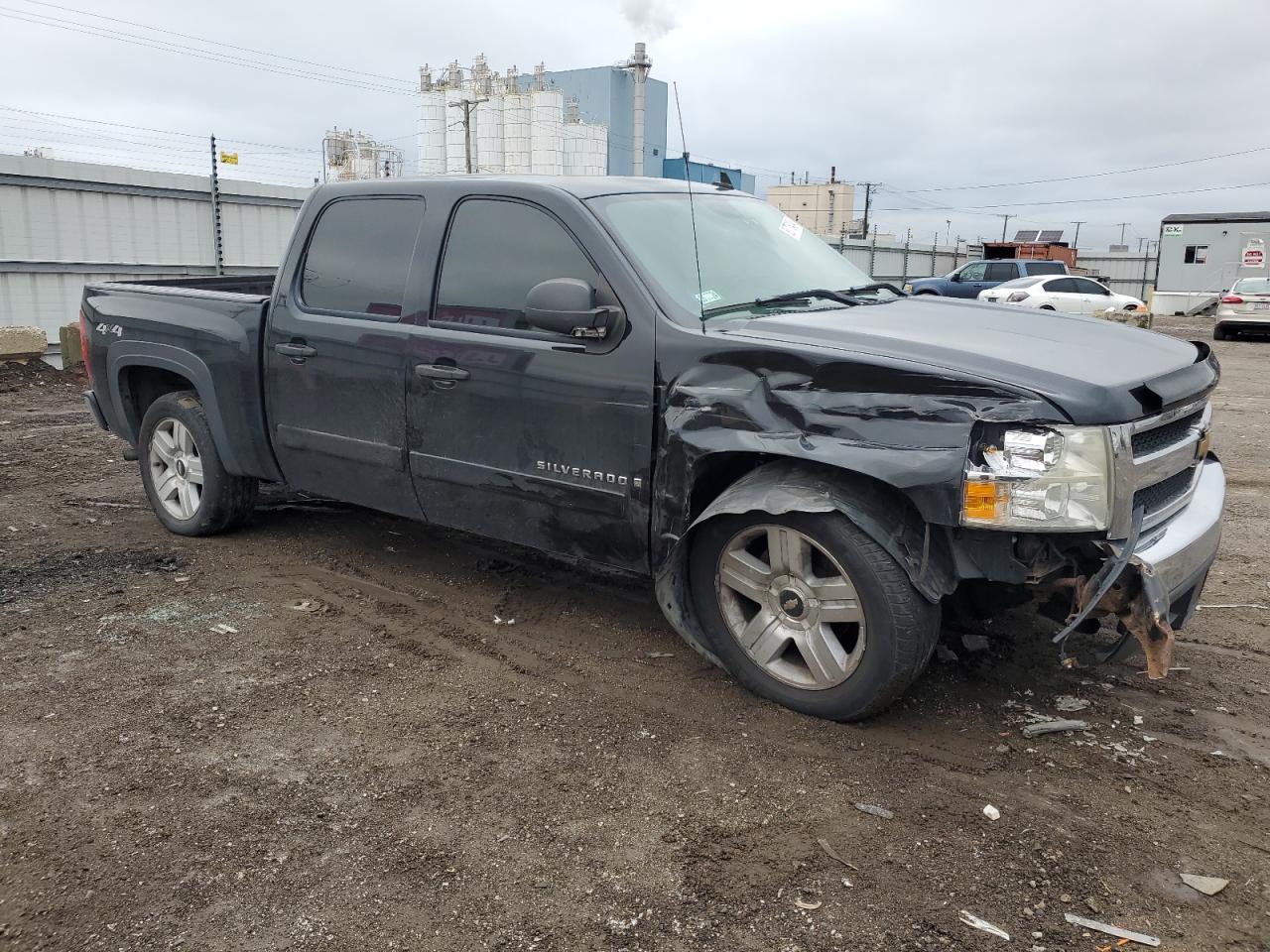2007 Chevrolet Silverado - Image 4