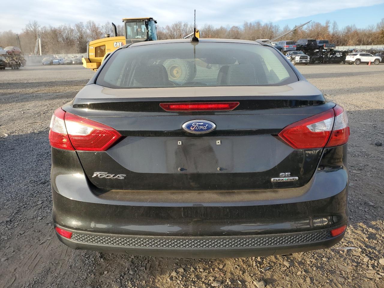 2014 Ford Focus Se VIN: 1FADP3F26EL145823 Lot: 81494974