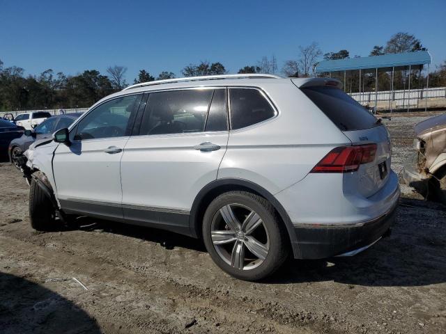  VOLKSWAGEN TIGUAN 2018 Серебристый