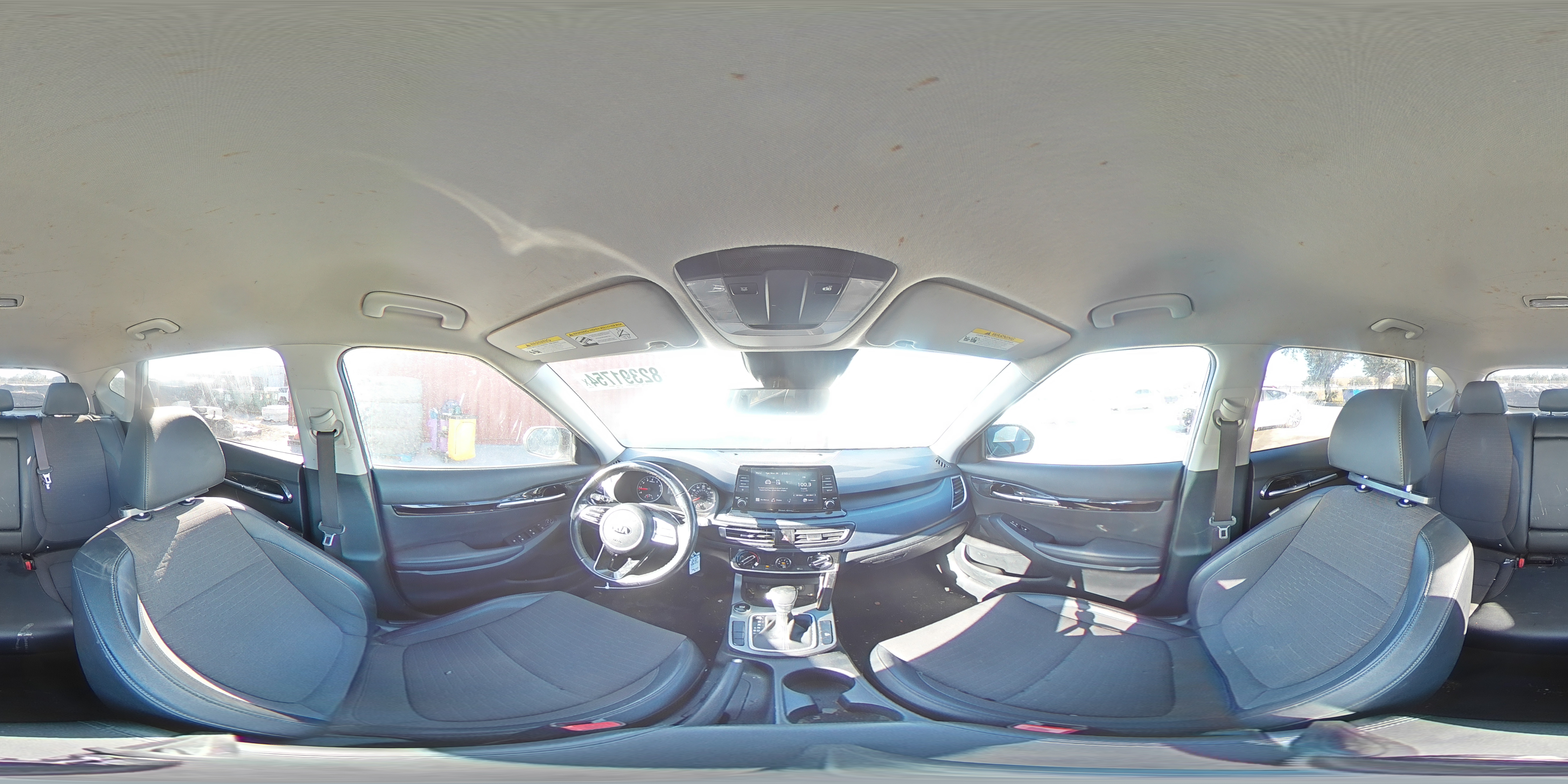 2021 Kia Seltos - Image 14
