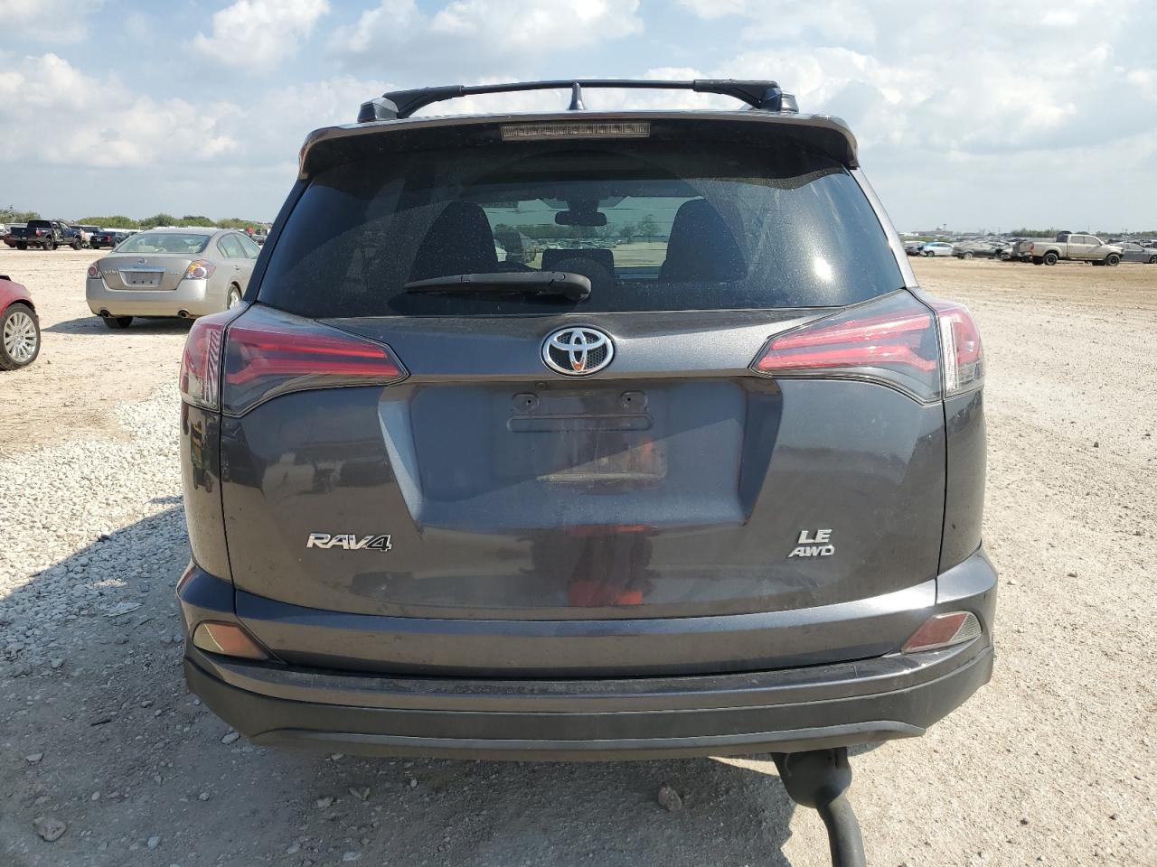 2017 Toyota Rav4 Le VIN: JTMBFREV9HJ174557 Lot: 79365484