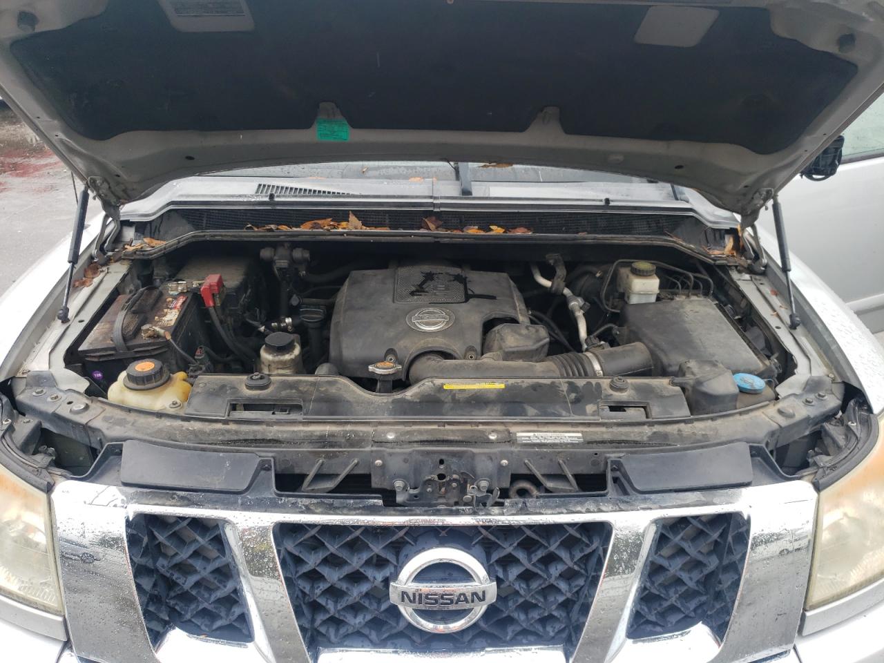 2012 Nissan Titan - Image 12
