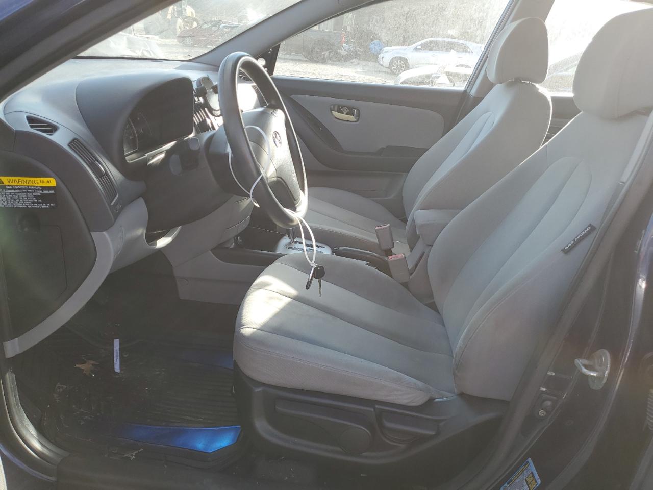 2010 Hyundai Elantra - Image 7