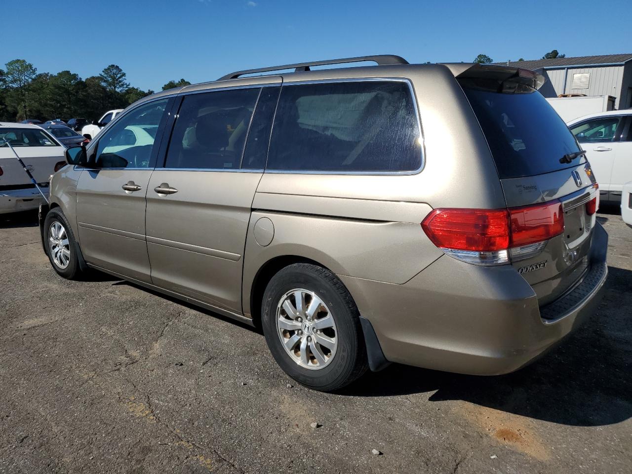2009 Honda Odyssey - Image 2