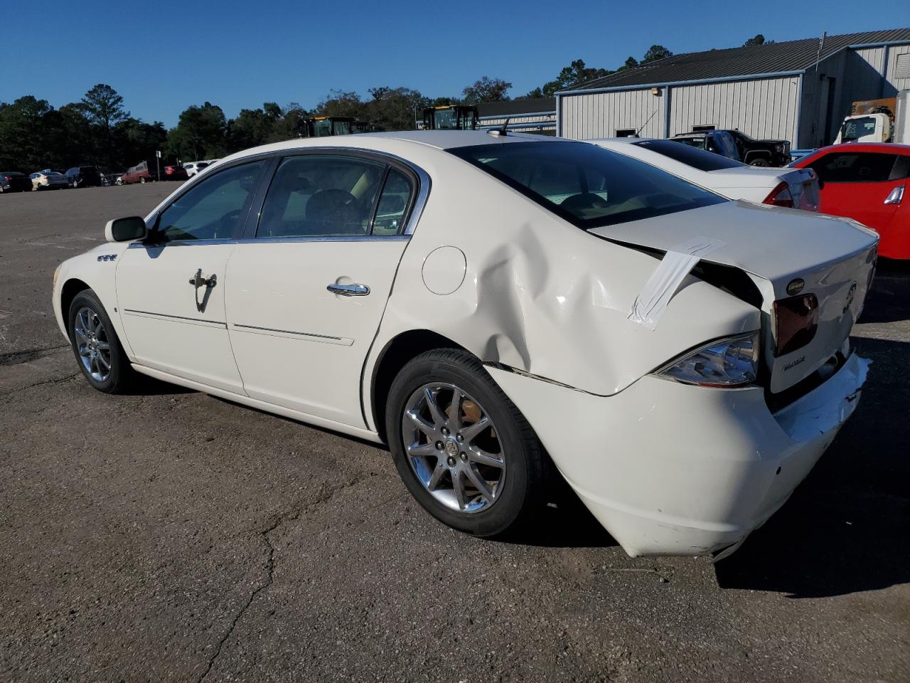 2006 Buick Lucerne - Image 2
