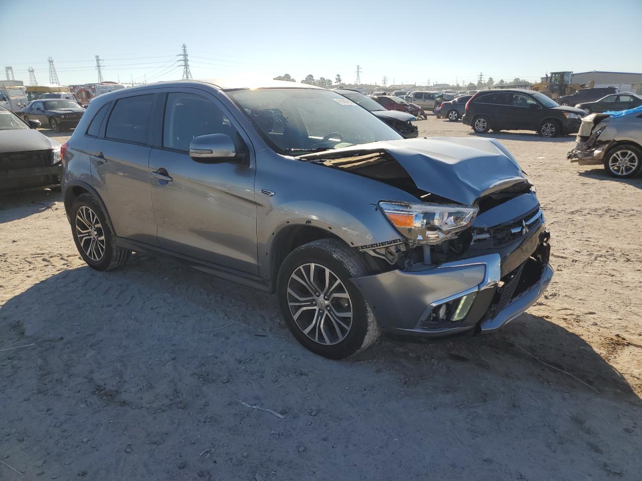 2019 Mitsubishi Outlander - Image 4