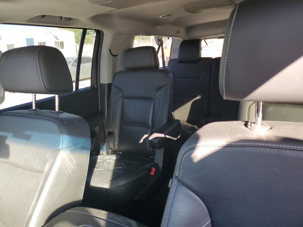 2019 GMC Yukon - Image 10