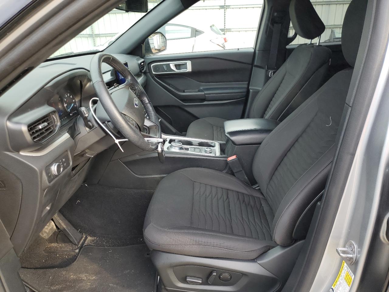 2020 Ford Explorer - Image 7