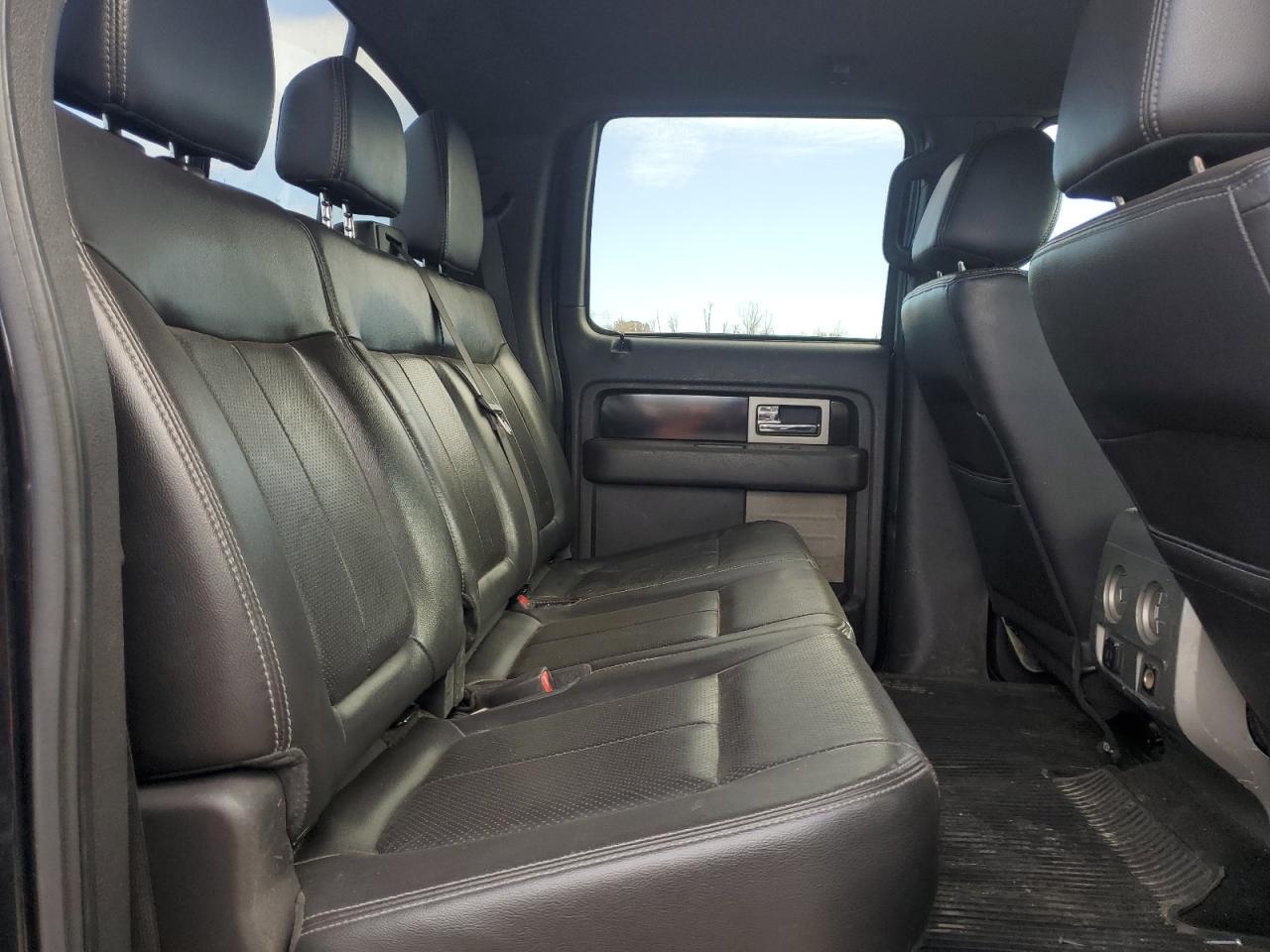 2012 Ford F-150 - Image 10