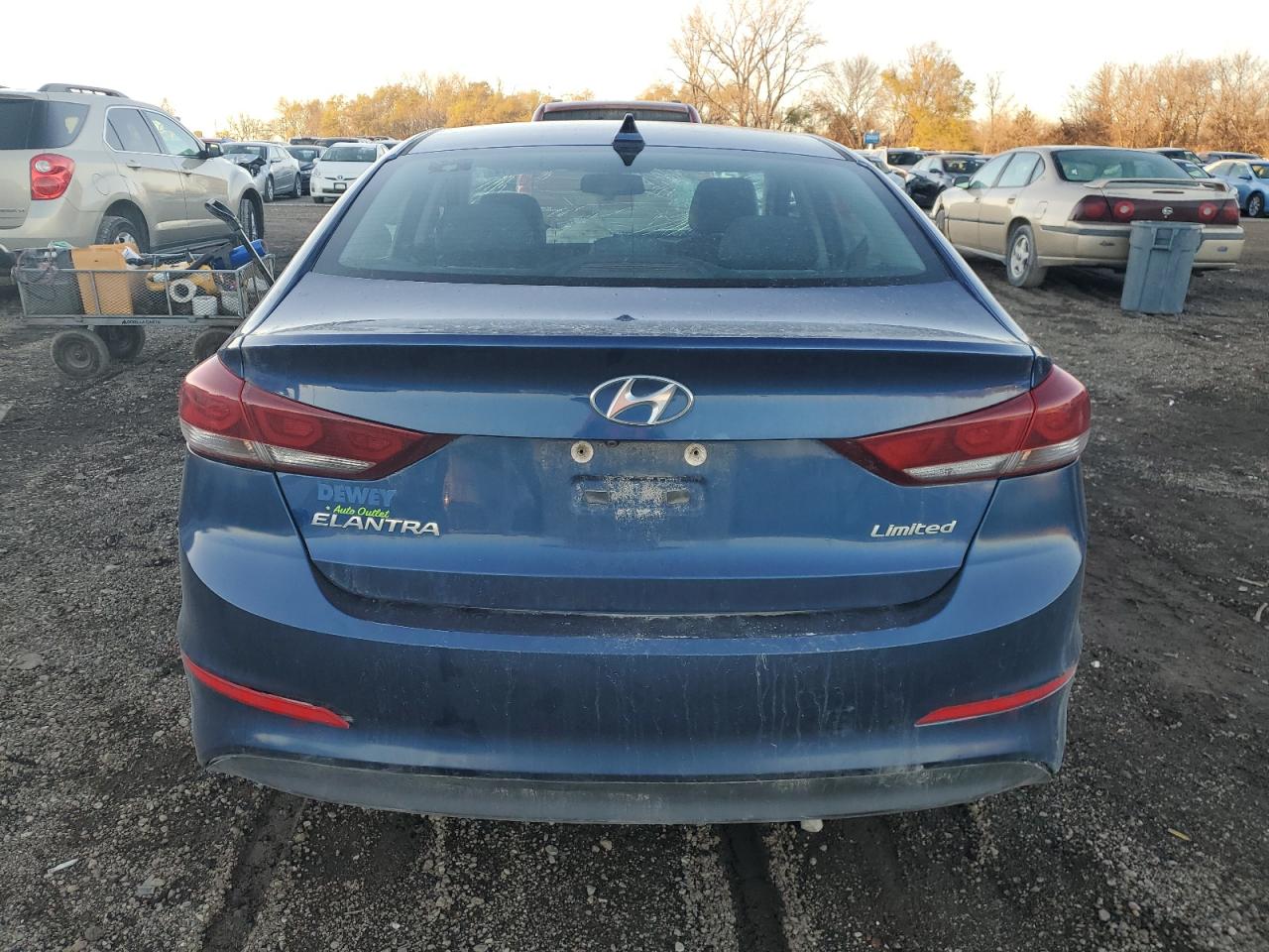 VIN 5NPD84LF7HH063533 2017 HYUNDAI ELANTRA no.6