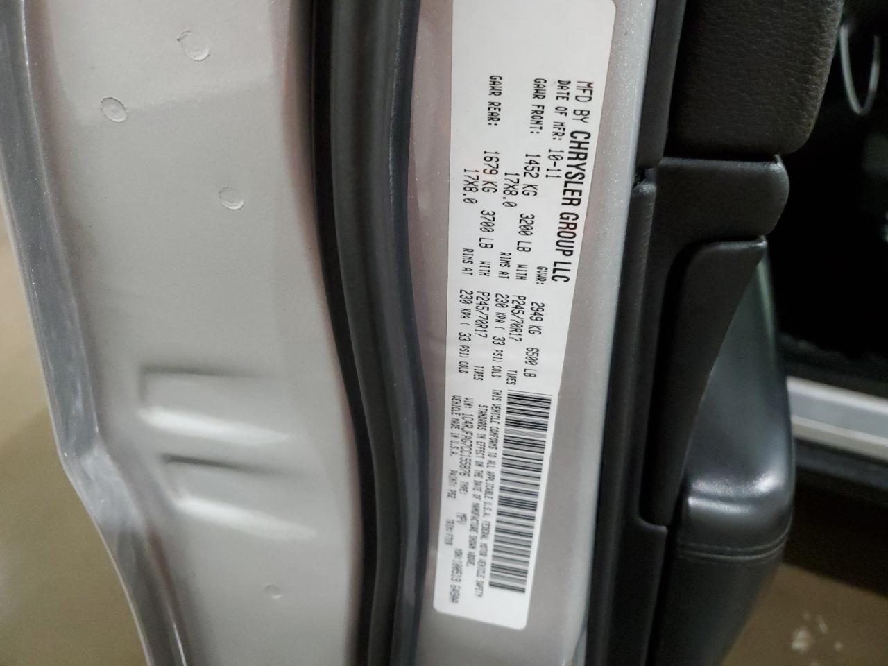 2012 Jeep Grand Cherokee - Image 14