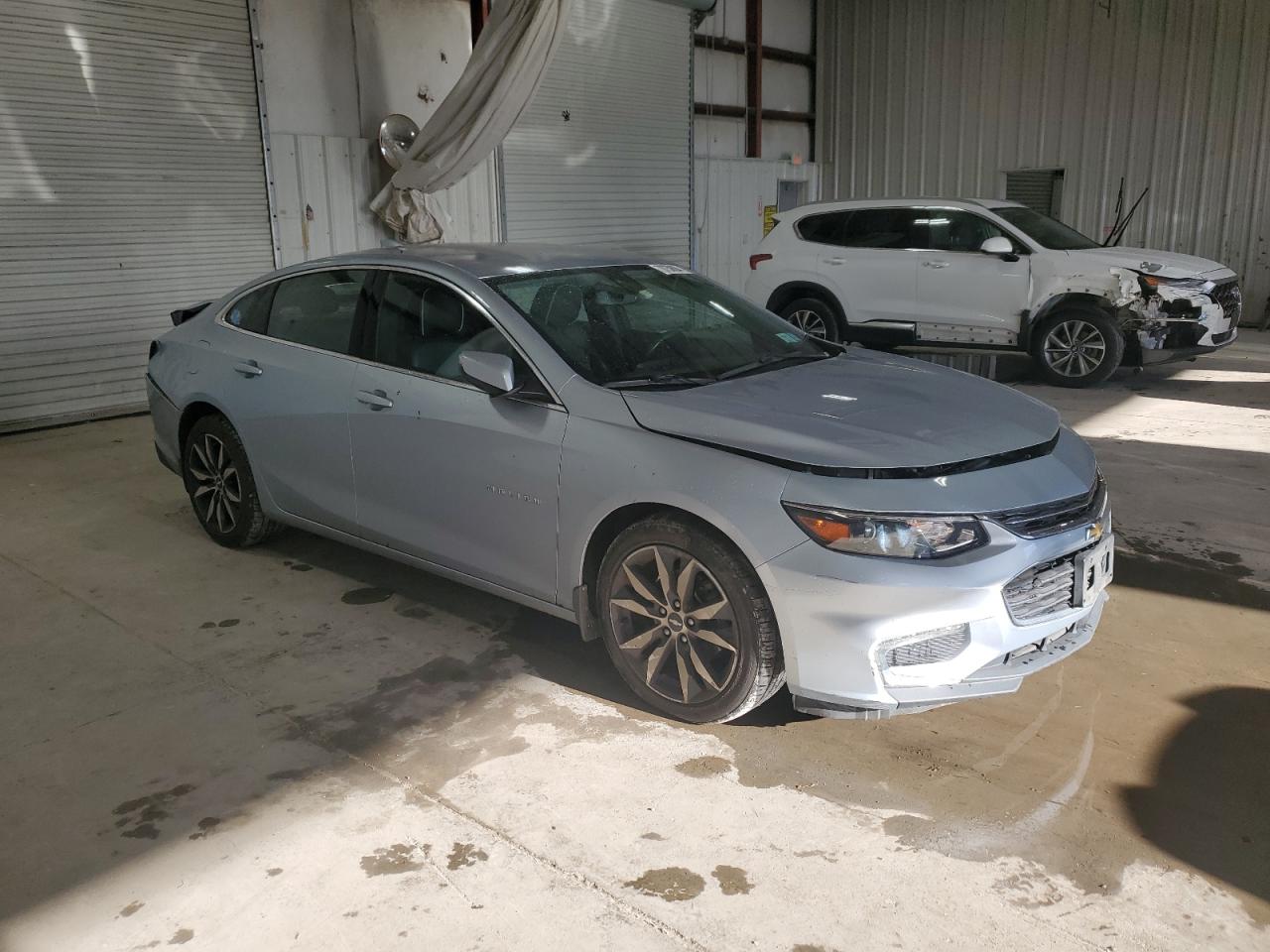 2017 Chevrolet Malibu - Image 4