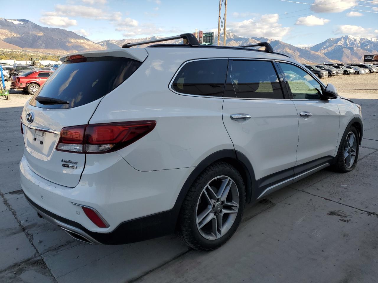 2017 Hyundai Santa Fe - Image 3