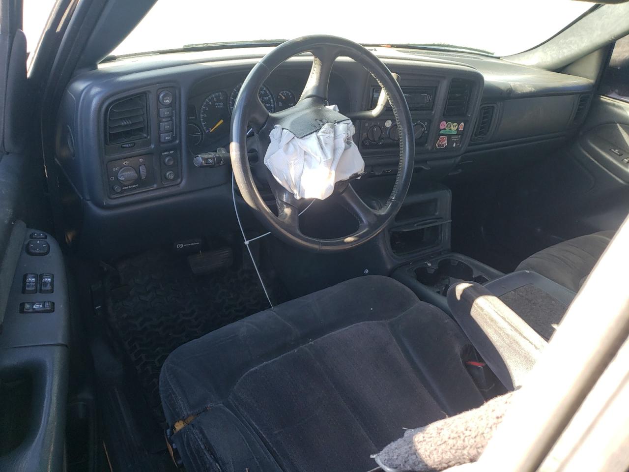 2000 Chevrolet Silverado - Image 8