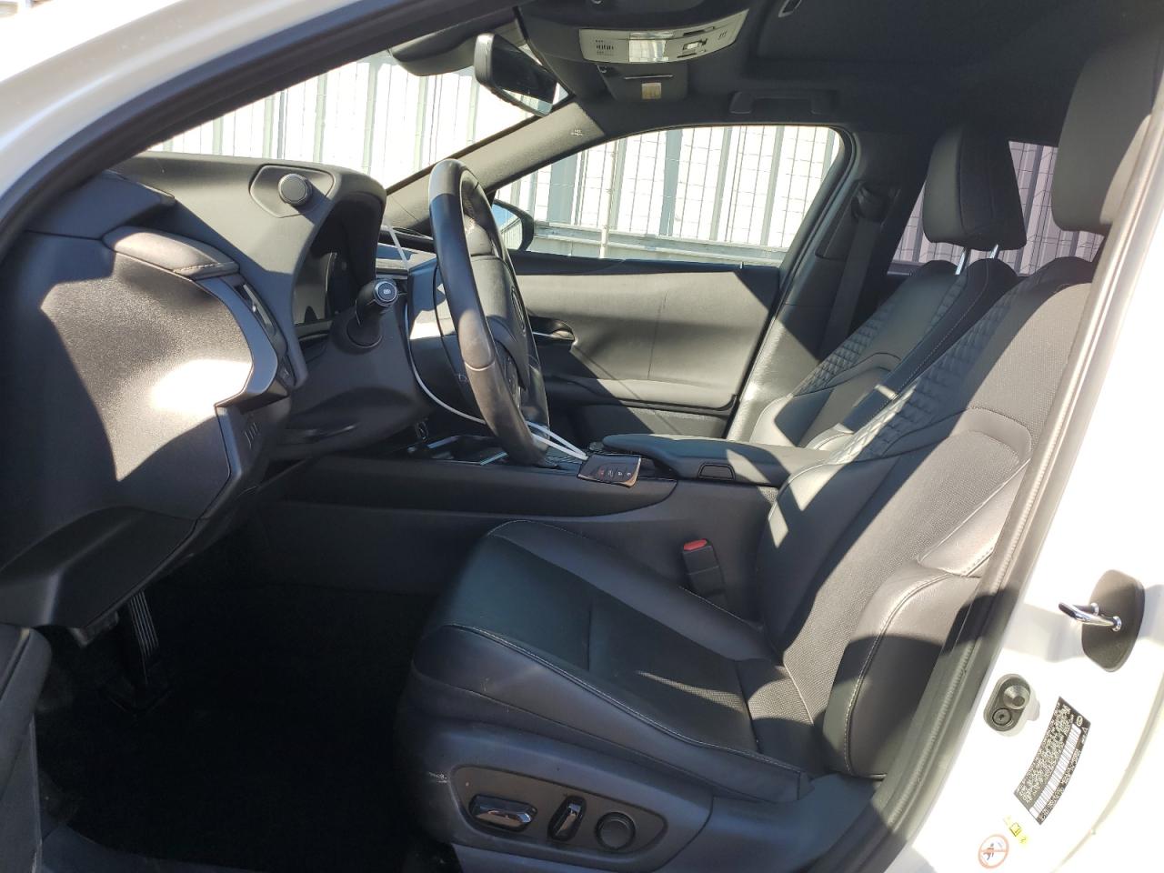 2019 Lexus UX - Image 7