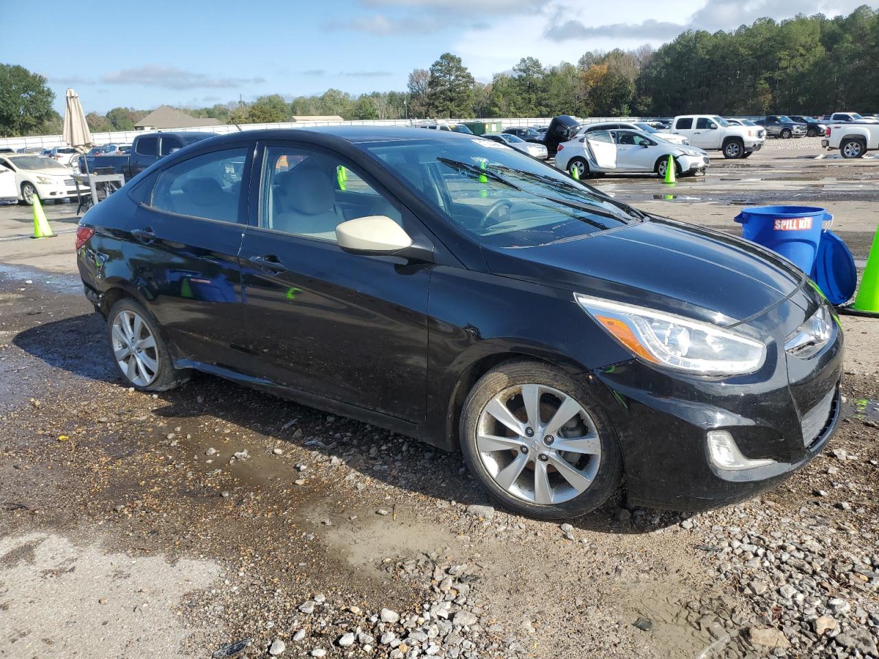 2014 Hyundai Accent - Image 4